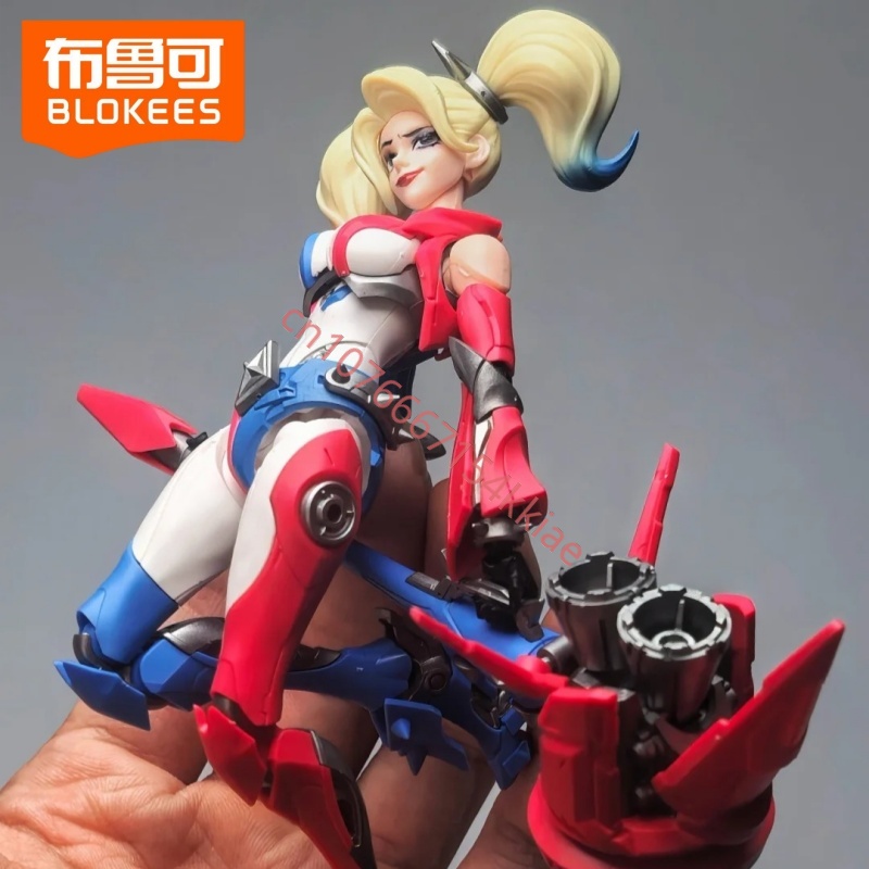 Model Kit Harley Quinn - Original Blokees DC Champion Class 04