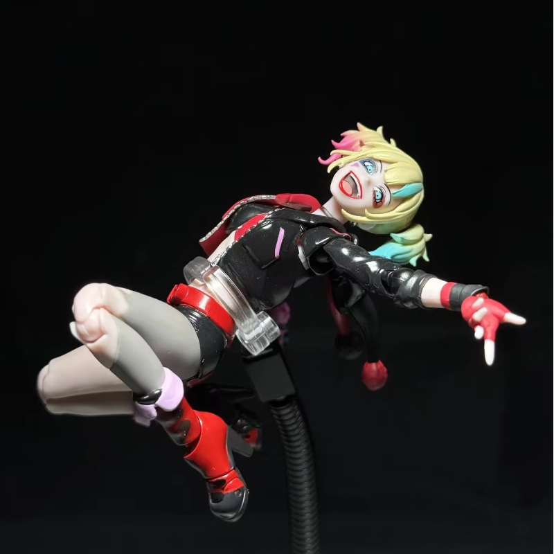 Model Kit Harley Quinn - Kaiyodo Revoltech Amazing Yamaguchi Harley Quinn