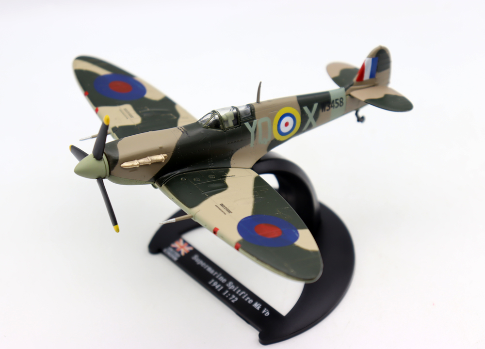New 1/72 Supermarine Spitfire  - огляд і ціна Model Kit Spitfire
