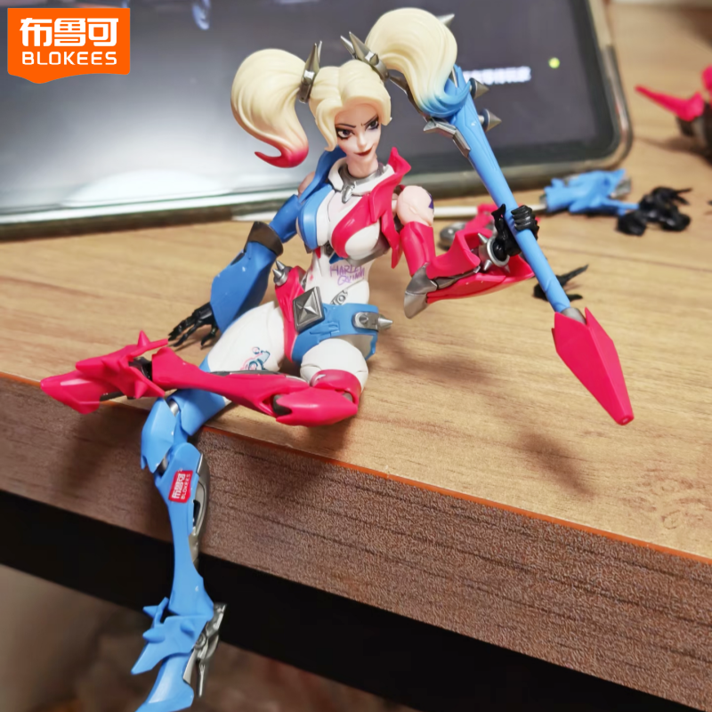 Original Blokees DC Champion C - огляд і ціна Model Kit Harley Quinn