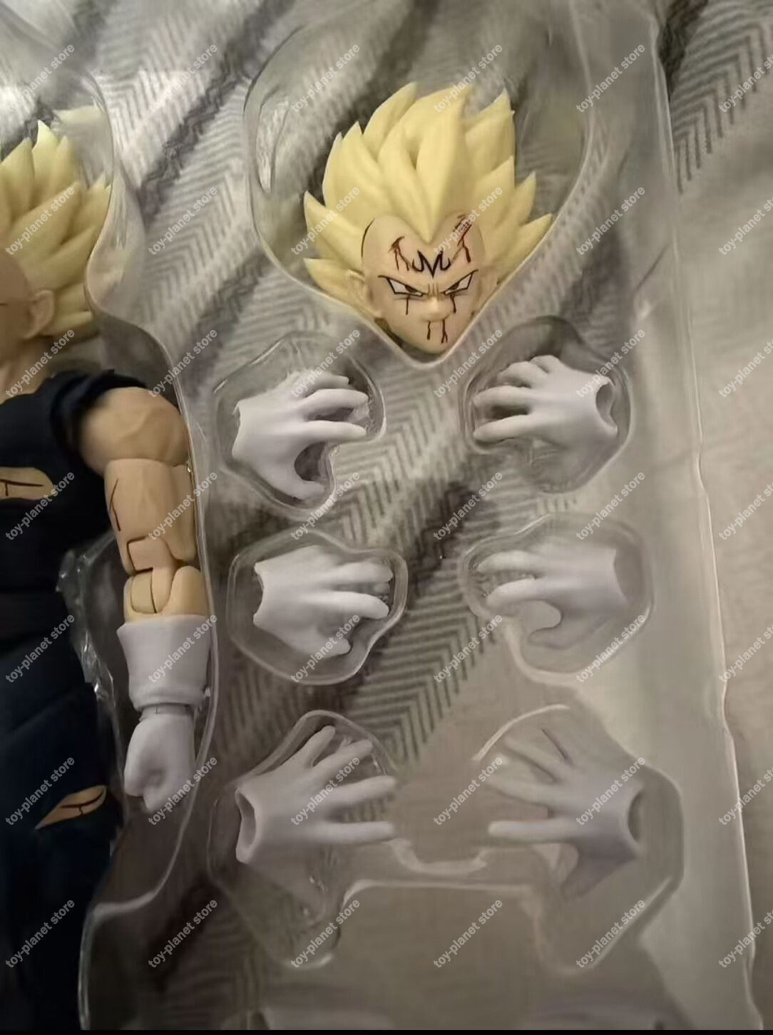 Black Hole Toys Demons Awakene - огляд і ціна Model Kit Vegito