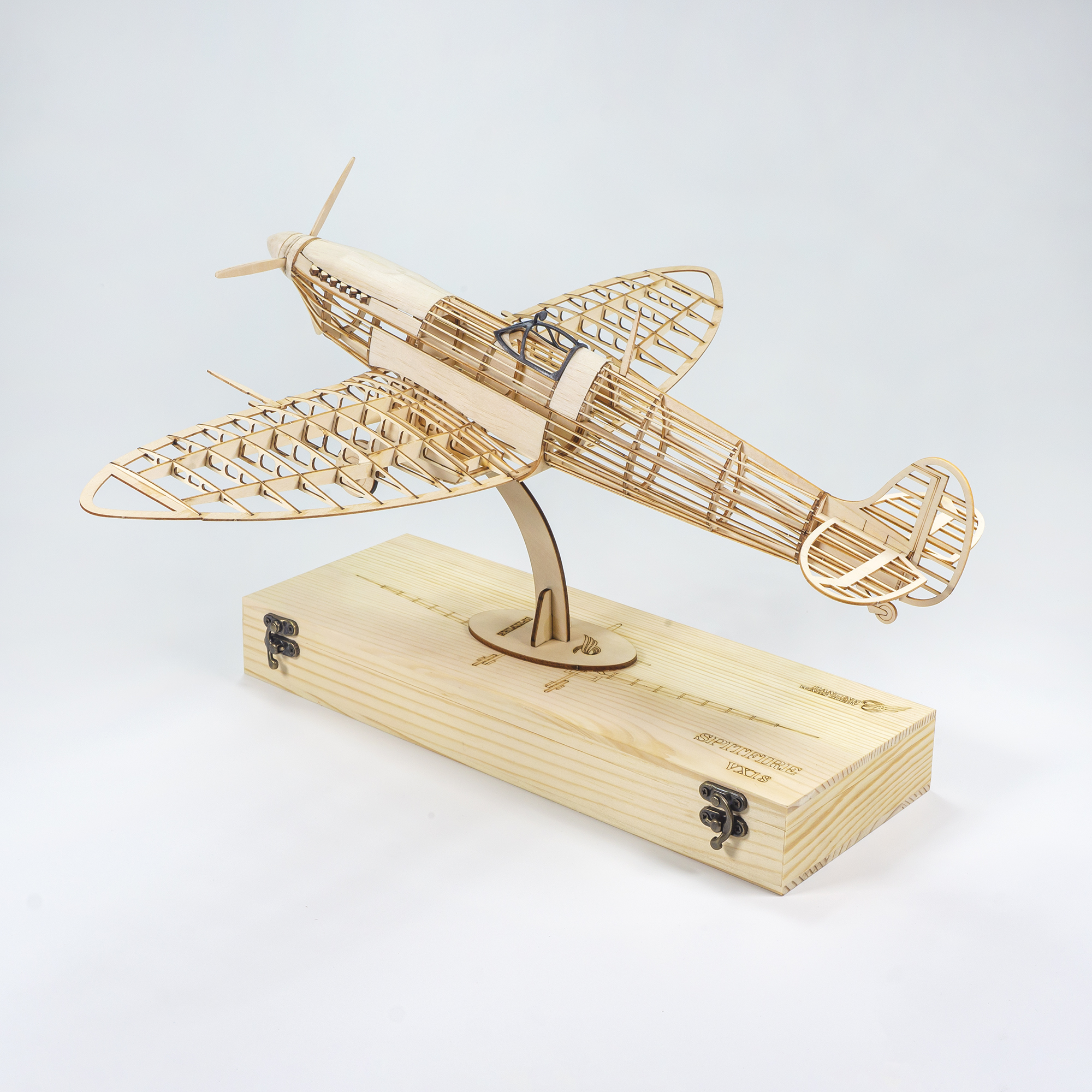 AEORC VX18 1:25 Spitfire Fight - огляд і ціна Model Kit Spitfire
